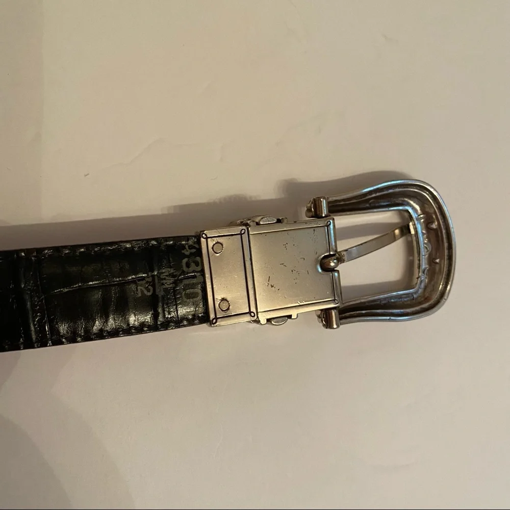 BRIGHTON BELT BLACK RED LEATHER REVERSIBLE SILVER TONE HARDWARE size 32